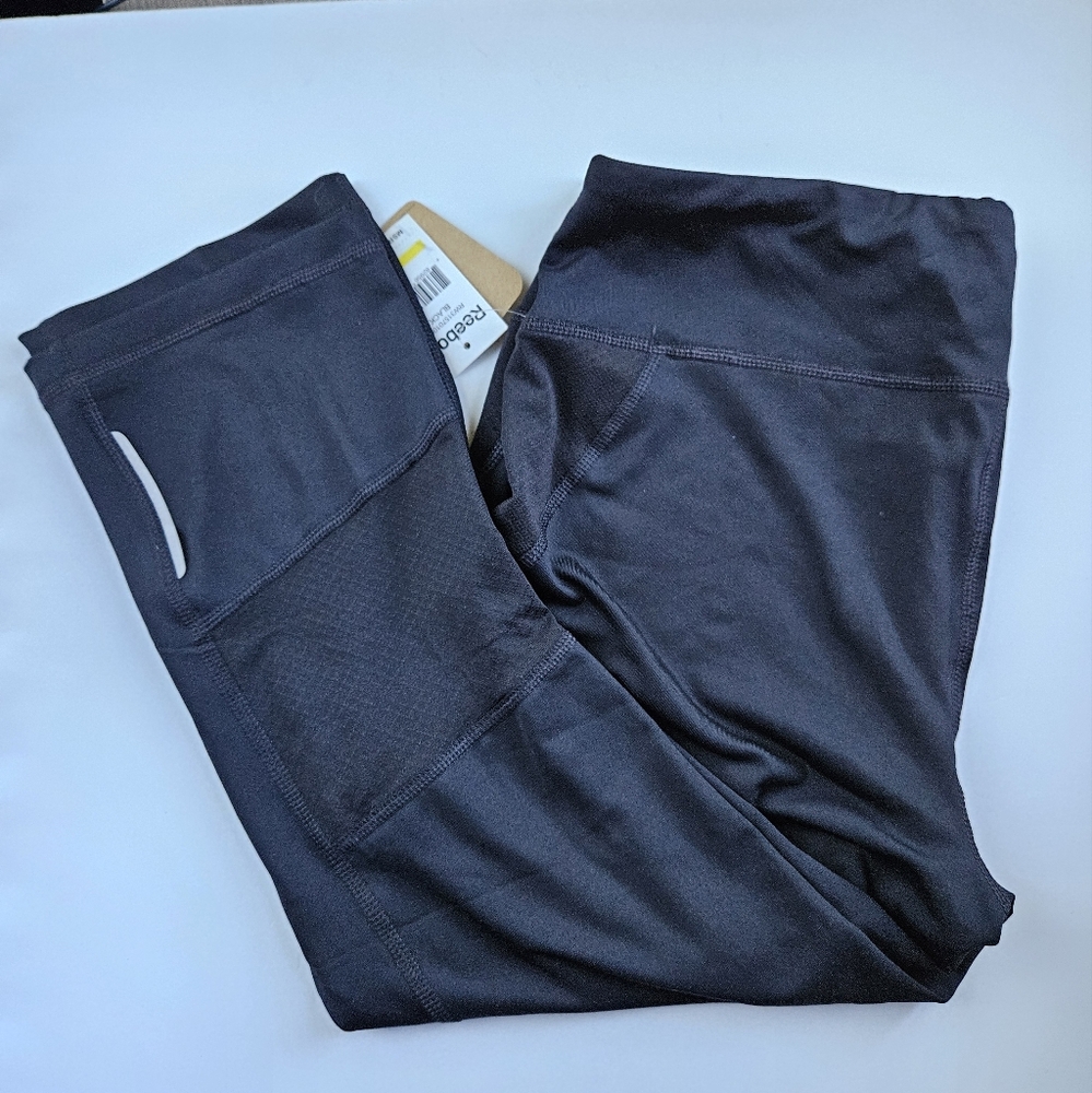 NWT Reebok Skinny Capri Leggings (Black, Size Large)